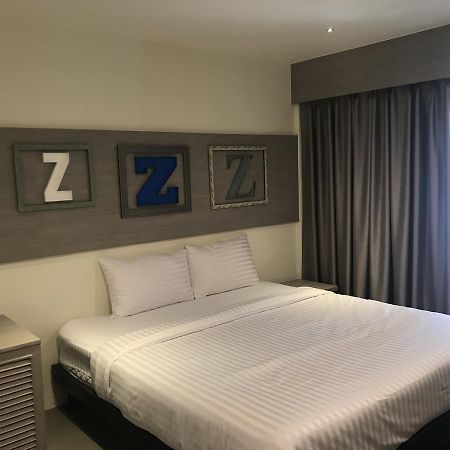 Lazy Sunday Hostel Bangkok Kültér fotó